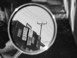 Réflexion de la ville | Melody Ross